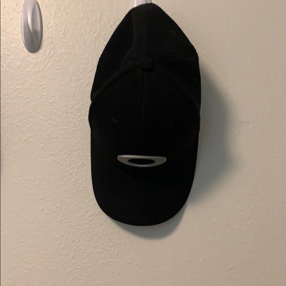 Oakley Hat